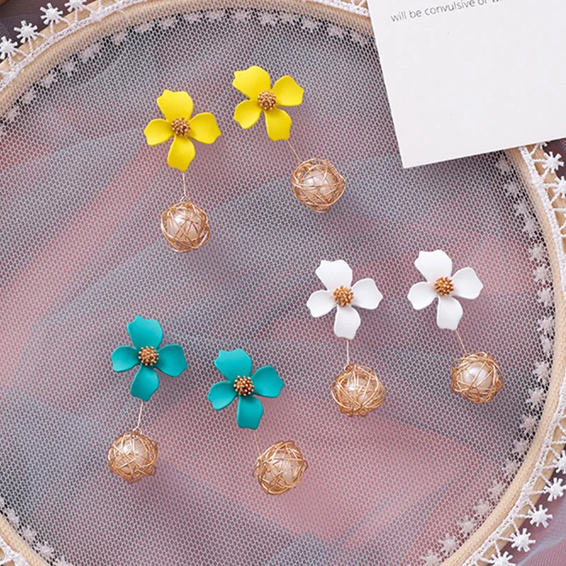 

2019 New Simple Flower Earrings Winding Metal Ball Drop Earrings for Girl Women Fashion Jewelry Accessories