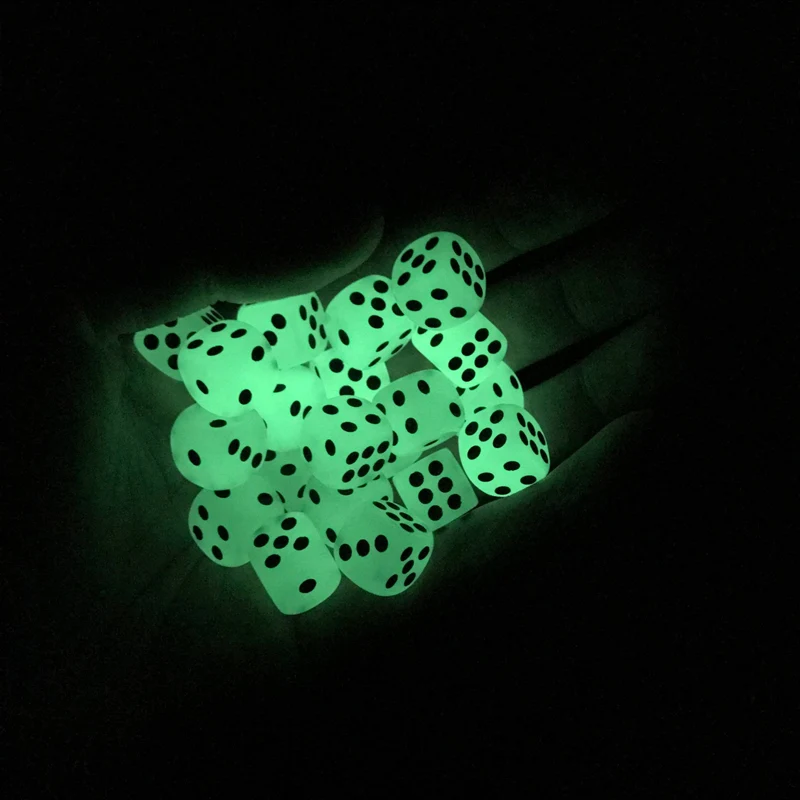 

100Pcs/Lot 14mm Glowing Dice Round Corner Fluorescent Green Black Spots Dice Nightclub Bars Luminous Dice Set Wholesale Yernea