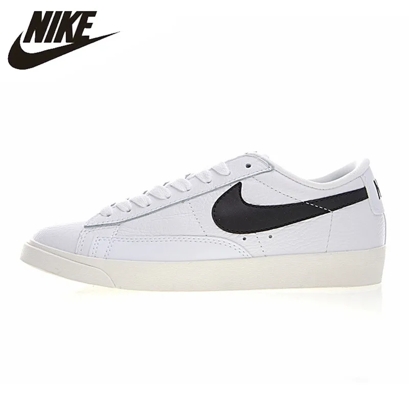 

Nike Blazer Low Premium Men and Women Skateboarding Shoes, Lightweight Breathable White & Black, Abrasion Resistant 454471 104