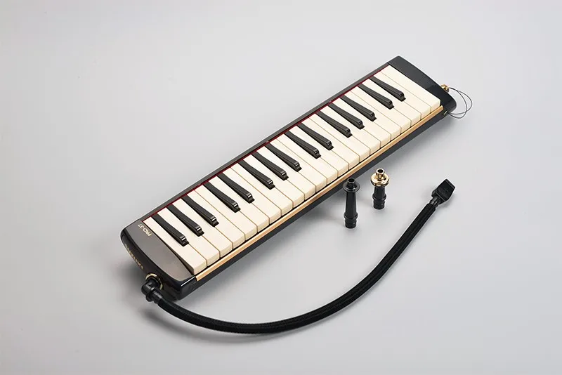 SUZUKI PRO-37V2 Pro 37-Key Professional Melodion Alto melodica с чехлом Professional Performance