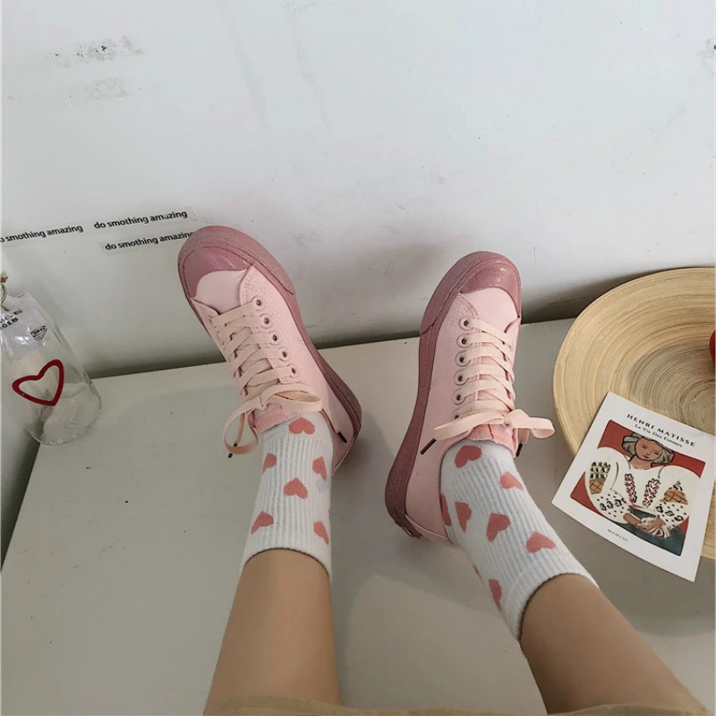 Pink canvas walking shoes girl heart female students Korean version of the wild cute breathable sports shoes M2-79