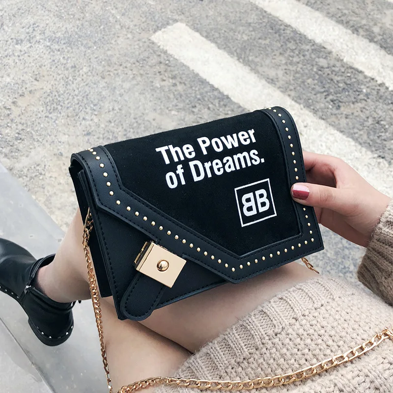 

Designer Scrub PU Leather Messenger Bag Women Letter Printing Luxury Handbags Trendy Chain Shoulder Bag Girls Rivet Flap Bags