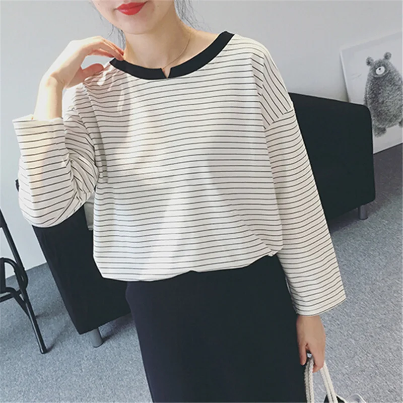 

2019 Korean version of the loose women's striped college wind ladies T-shirt