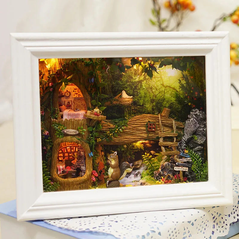 

Assemble Mini Doll House 3D DIY Wood Dollhouse Furniture Kits Realistic Photo Frame Miniatures Dollhouse Toys for Children Gift