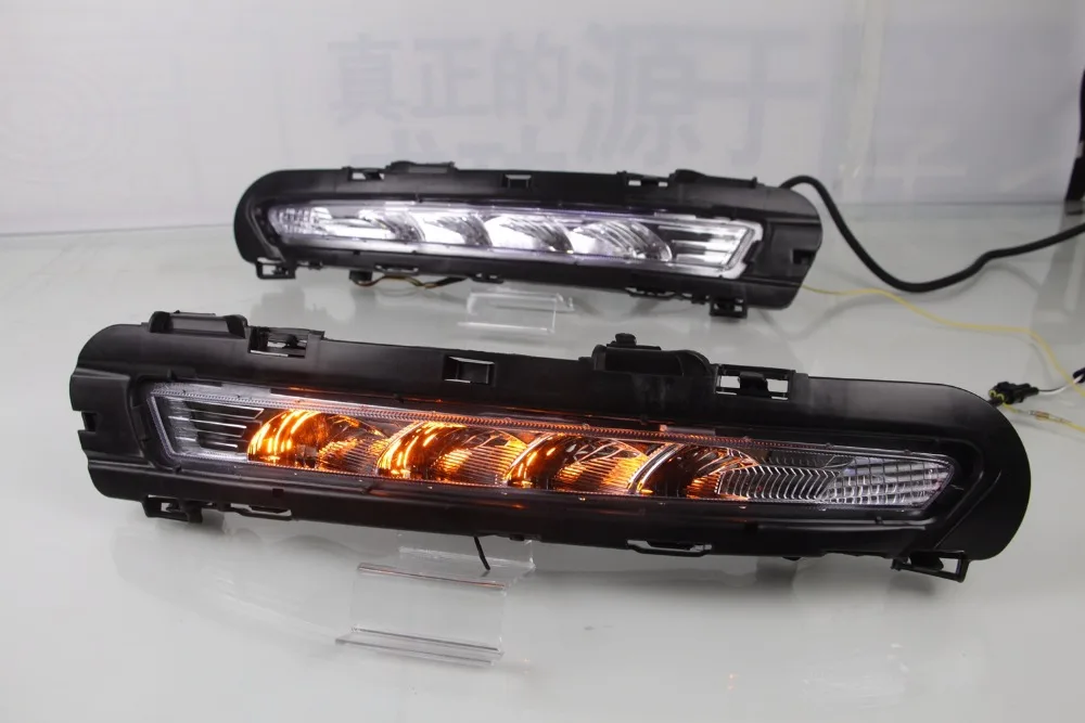 

Osmrk led drl daytime running light for Ford Mondeo 2010-2012 with yellow turn signal and wireless control
