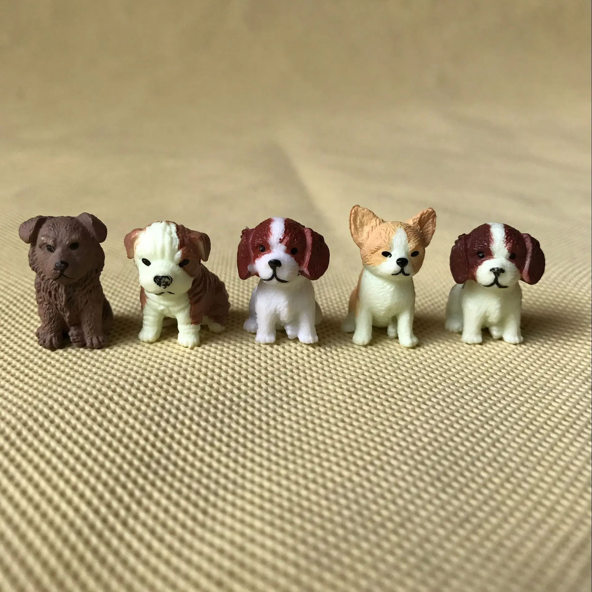 Литья под давлением смолы имитация животных модель бульдог Belldog Собака Щенок фурнитура для торжественных церемоний модель - Цвет: paragraph together