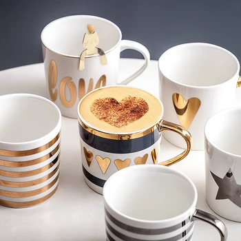 

Creative Gold Stripe Coffee Mugs With Spoon Lid Cute Loving Heart Ins Water Cup Simple Ceramic Breakfast Cup Gift Free Shipping