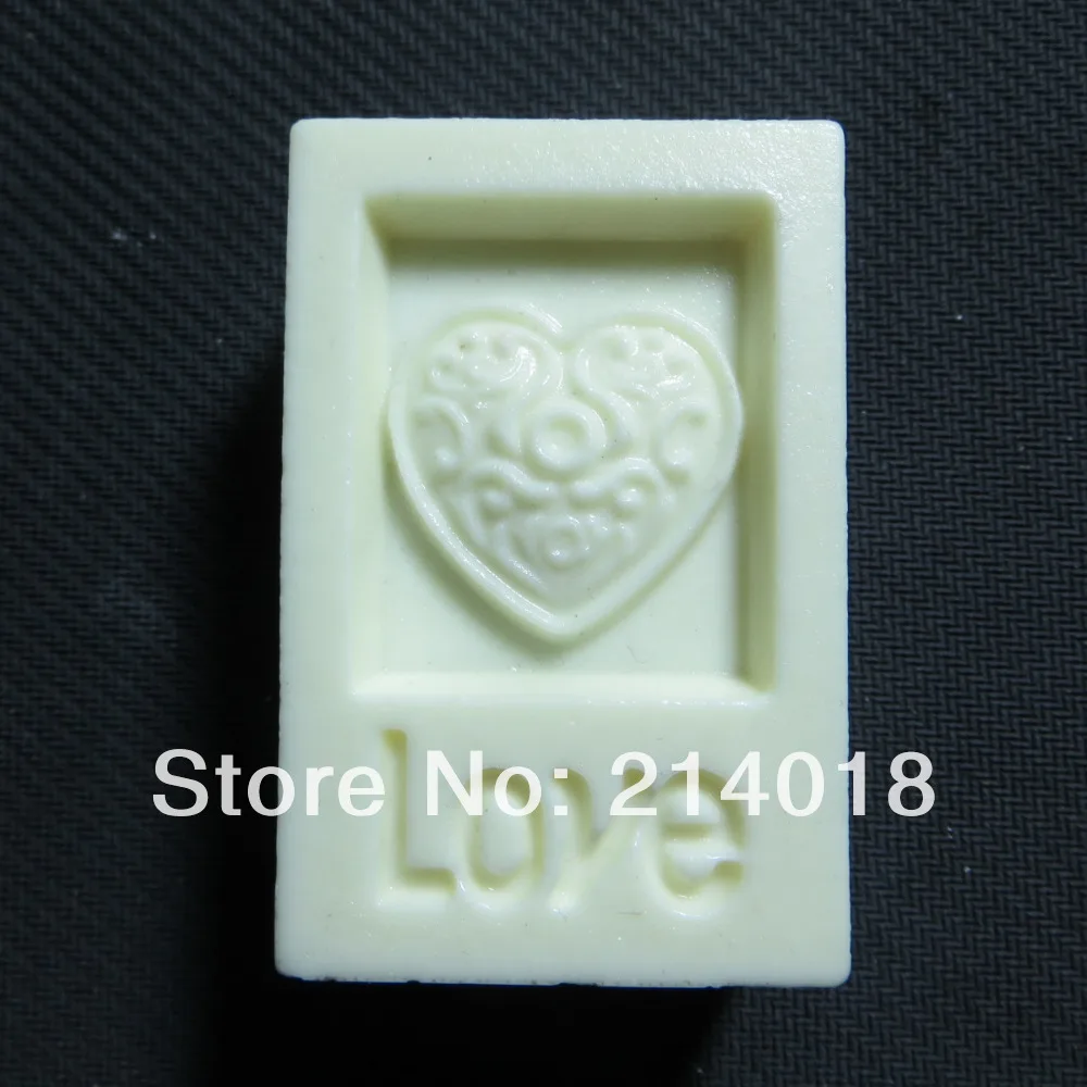 

LOVE and heart Modelling soap mold fondant Cake decoration mold Handmade soap mold large number of wholesale No.:si374