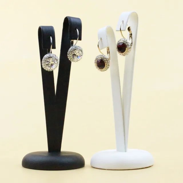 New Fashion Black White V Shape Pu Leather Creative Earrings Display New Fashion Black White V Shape Pu Leather Creative Earrings Display Holder Stand
