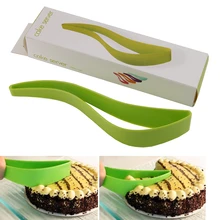 one-piece cake knife tool One cut the cake blade cutter blade is the bread and butter cake baking gadgets spatula Not dirty hand baking school the bread ahead cookbook