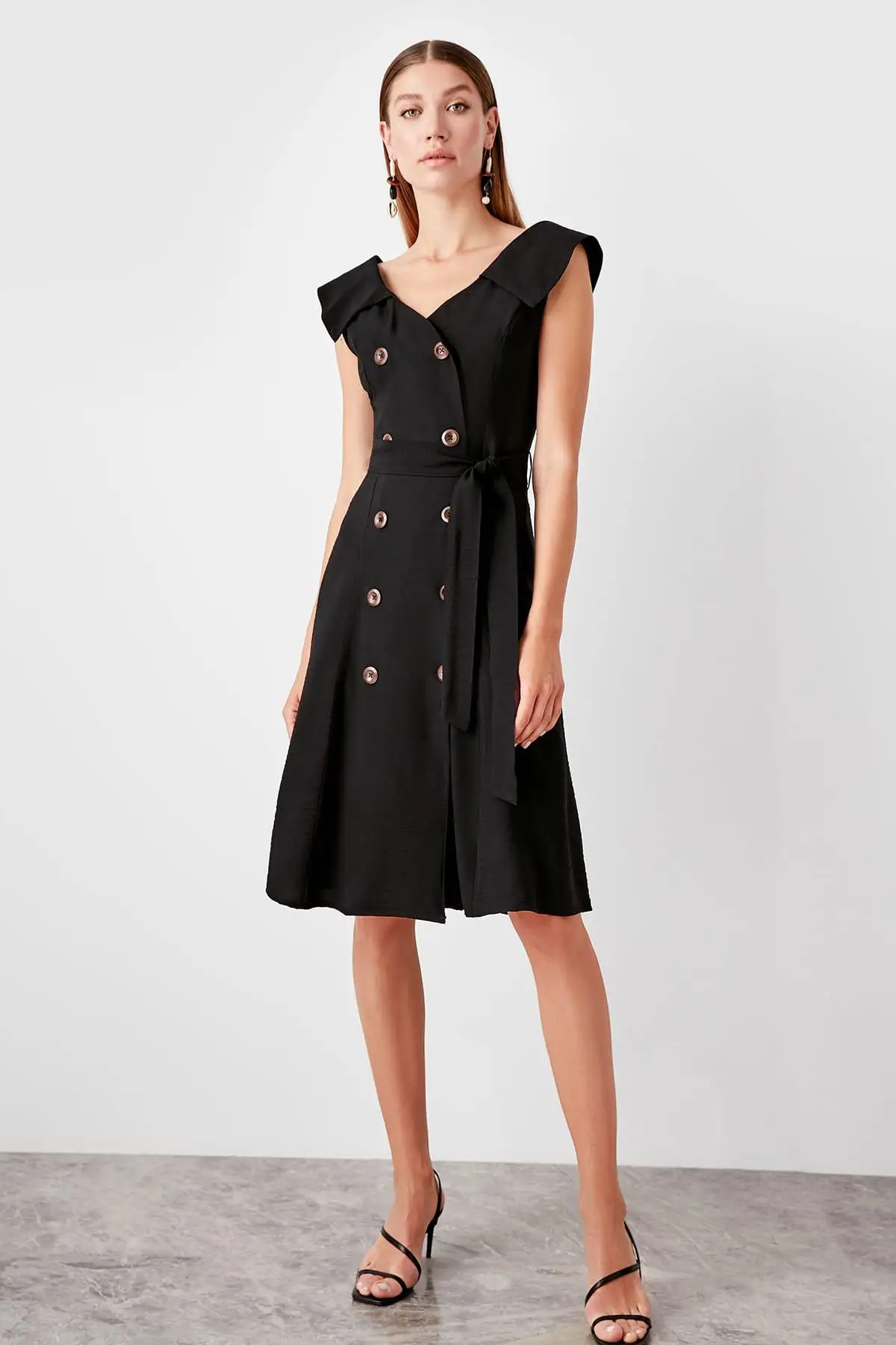

Trendyol Black Belted Button Dress TWOSS19EL0369