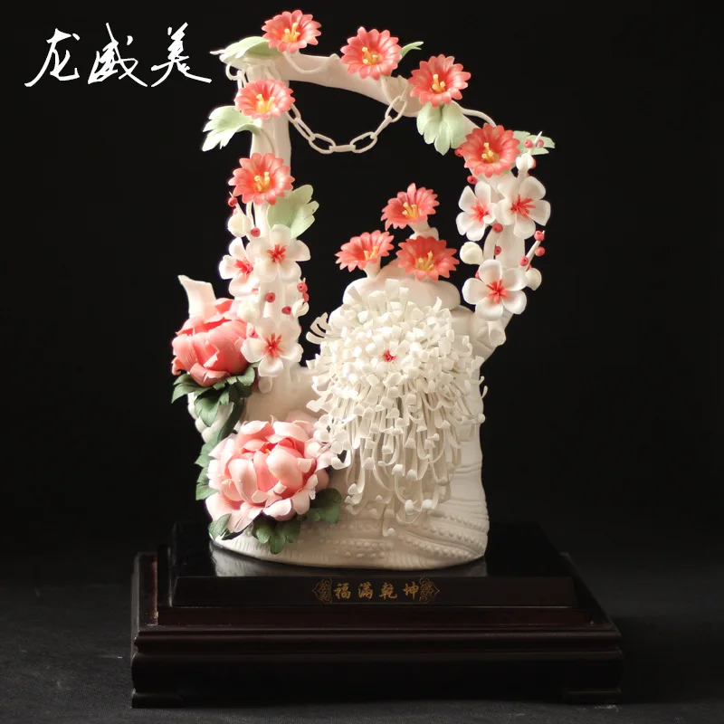 

Dehua porcelain art Fukuma universe handmade ceramic gifts ornaments business gifts business