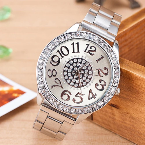 

Women Luxury Dress Rhinestone Quartz Wrist Watch Big Numbers Round Dial Inlaid Alloy Rose Gold Quartz Watch Female Clock