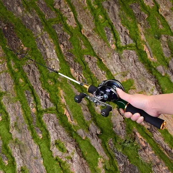 

Frederick 2019 TOP Carbon Fiber Fishing Rod Travel Spinning Lure Rod Sea Saltwater Pole Green 1.9