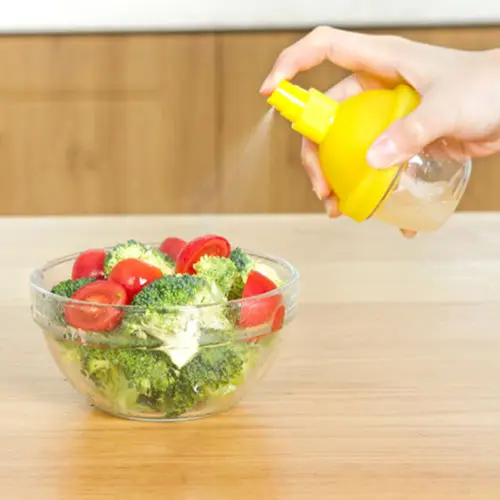 

1pcs Mini Squeezer Juice Juicer Lemon Orange Sprayer Fruit Spray Mist Kitchen Juicer Tool Gadget Tools