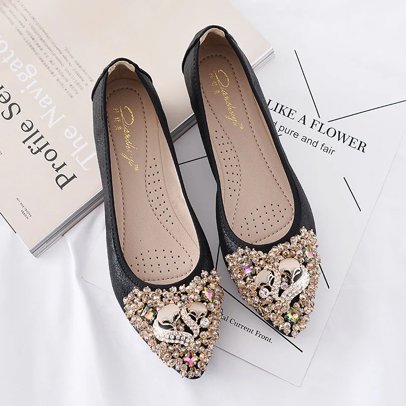 

Spring/Autumn 2019 New Luxury Women Shoes Flats Crystal Ballet Flats Fashion Elegant Casual Shoes Woman Slip-On Plus Size 34-42