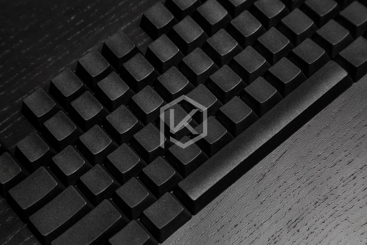 Пустые PBT брелки 104 ключей в OEM профиле со стеблями Cherry MX PBT пластиковые пустые(без легенд) 104 ключей в каждом наборе