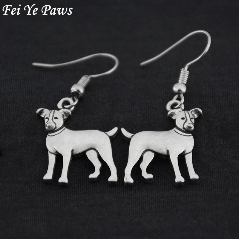 Винтажные серьги-подвески серебряного цвета в виде крысы терьера и пестка
