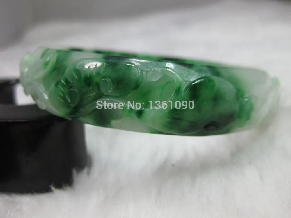 

Free Shipping 00456 NATURE BEAUTIFUL CARVING GREEN JADEITE BRACELET BANGLE (A0429)