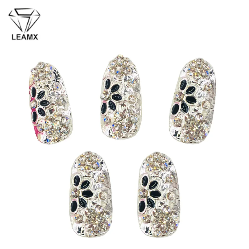 

LEAMX 2pcs Alloy Fake Nail Piece Nail Art Decoration Patch Nail Piece With Rhinestones DIY Manicure Sparkling Nail Supplies L515