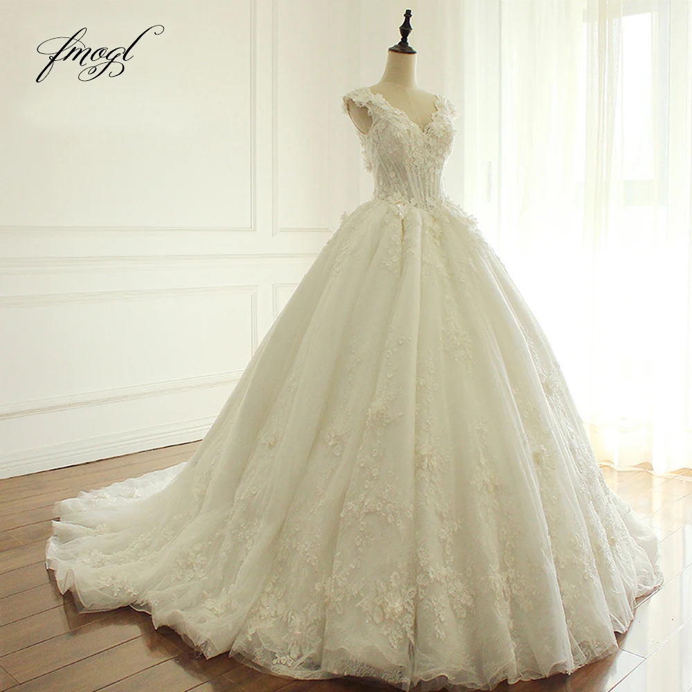 

Fmogl Elegant Flowers Lace Princess Wedding Dress 2019 Beading Appliques Vintage Bride dresses Robe De Mariage Plus Size