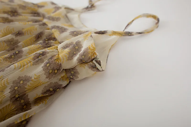 9049569695_2065005946