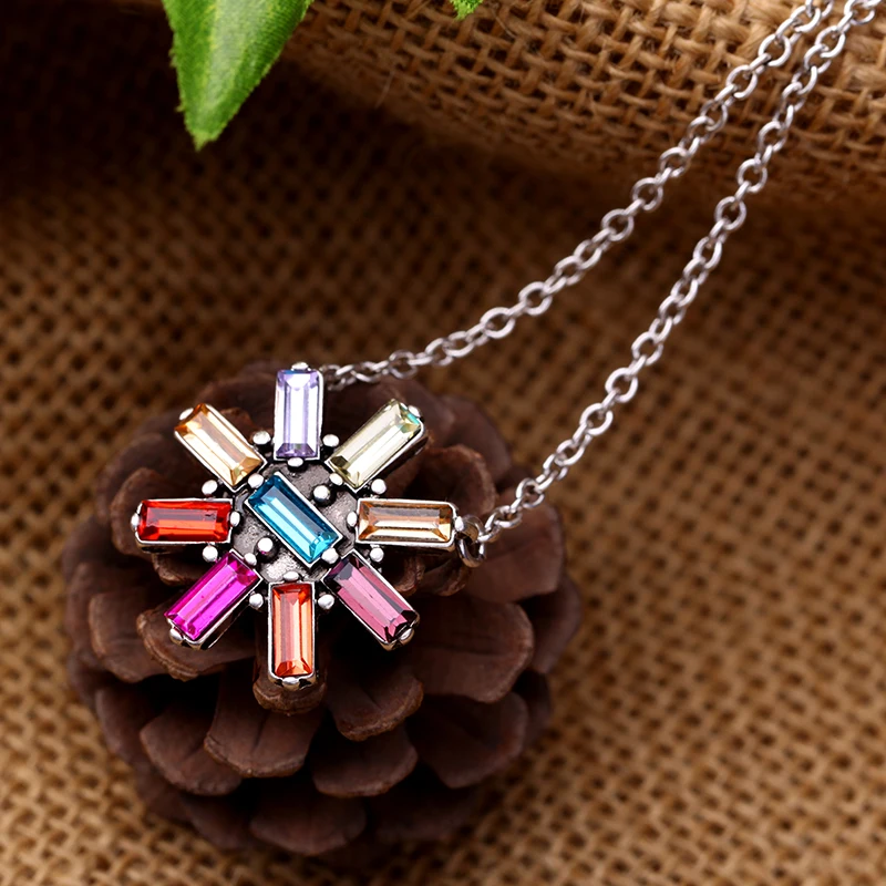 Ceny Proste kolorowe szkło wisiorek kwiat naszyjnik 2019 srebrny łańcuch krótki komunikat naszyjnik dla kobiet biżuteria akcesoria