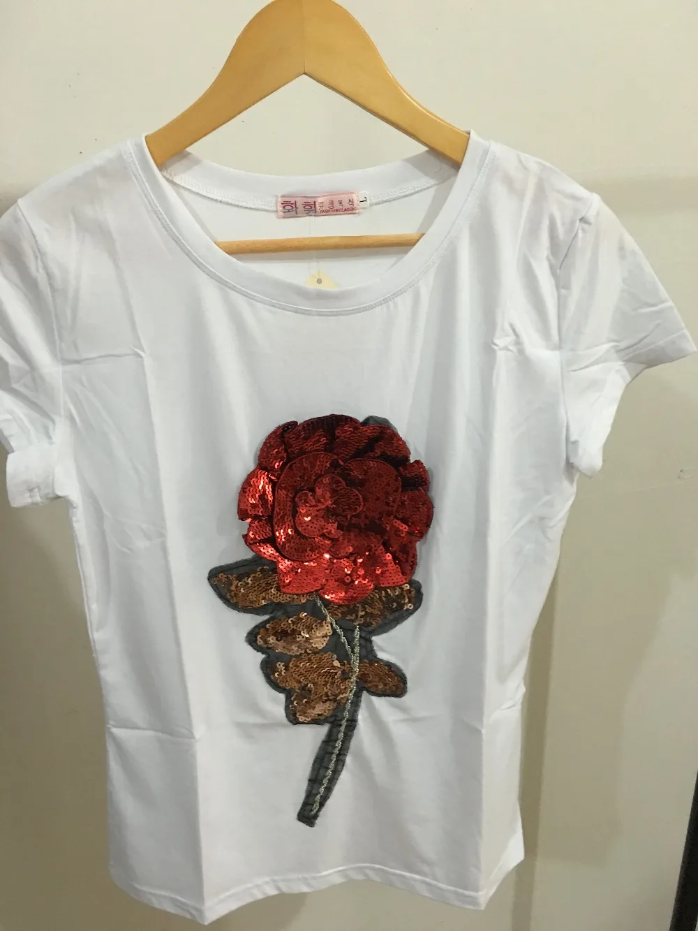 Nueva camiseta de lentejuelas de verano para mujer de algodón de moda de flores rosas para mujer camiseta camisetas mujer Nueva camiseta de lentejuelas de verano para mujer de algodón de moda de flores rosas para mujer camiseta camisetas mujer