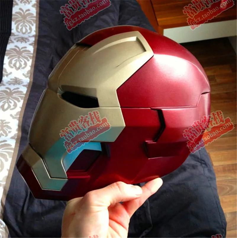 Iron-Man-helmet-must-make-their-own-pape
