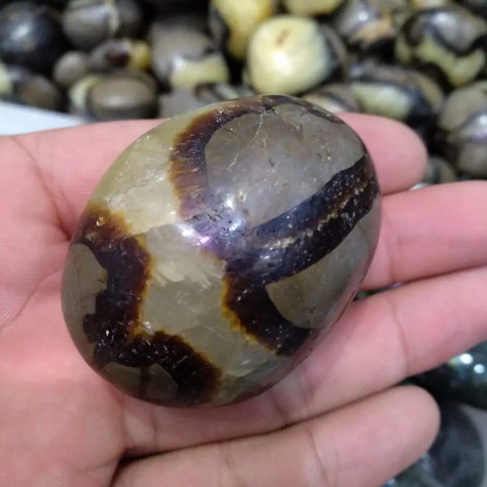 

1Kg Free Shipping natural septarium quartz crystal palm stone