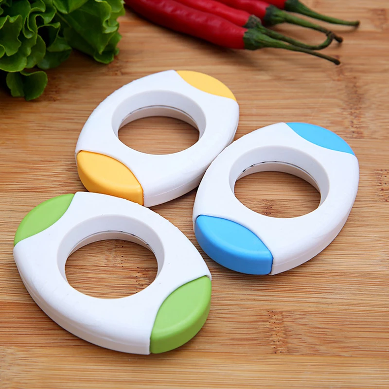 умные вещи. необычные гаджеты. гаджет для яиц. кухонные гаджеты. приспособление для открывания яиц.