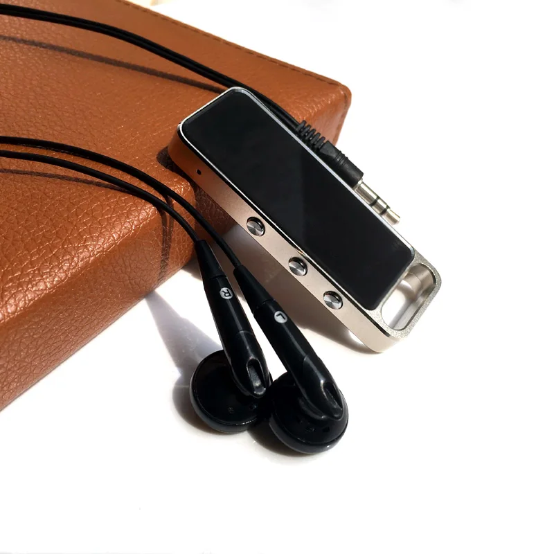 

Small Mini Portable digital Voice Recorder A key to control, Support headphones Listen music audio mp3 SK666