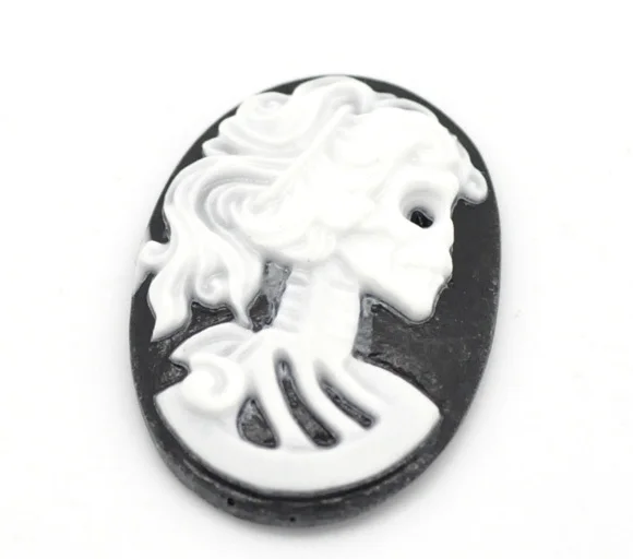 

Free Shipping 50pcs White Resin Skull Pattern Oval Cameo Embellishment Findings 25x18mm Scrapbooking