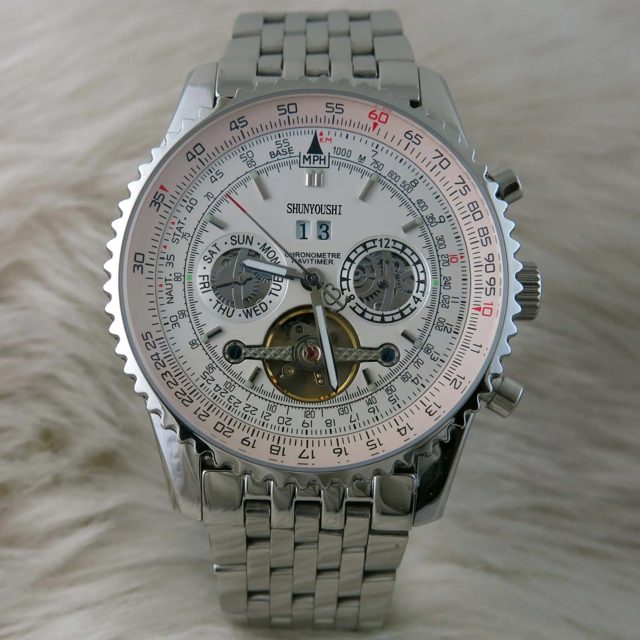 

Mens Watches Top Brand Runway Luxury European Design Automatic Mechanical Watch A06682