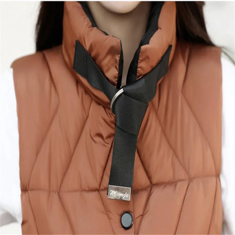 Новое поступление Для женщин верхняя одежда средней длины с Vest2018Fashion весенний хлопковый дутый жилет на пуговицах с поясом женские воротником-стойкой для детей плюс Размеры 3XL жилет MujerQ667