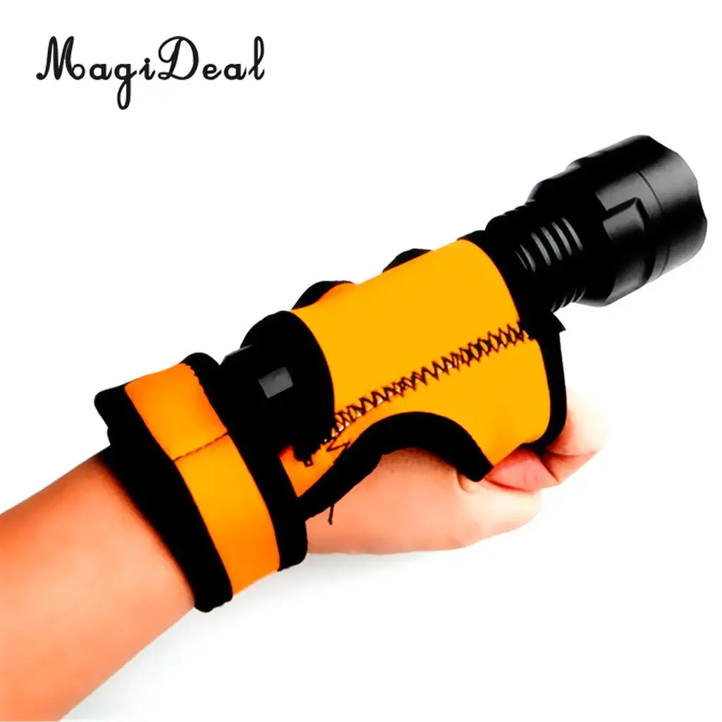 MagiDeal 3mm Neoprene Hand Free Flashlight Light Holder Glove Scuba Diving Dive Underwater LED Torch Mount Holster Equipment