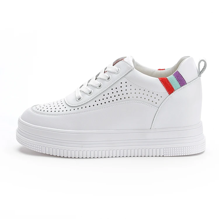 Новые дизайнерские белые туфли на танкетке; женские Сникеры на платформе; tenis feminino; повседневная женская обувь; сезон весна-осень