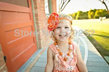 

10PCS LOT ORANGE DREAMSICLE - Bubblegum Beaded - Little Girl - Orange Necklace - Chunky Necklace - Girl Clothing CB144