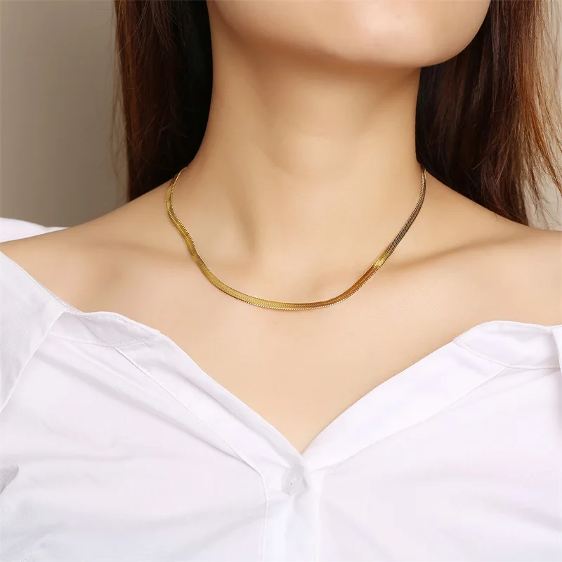 

Stainless Steel Flat Snake Chain Womens Necklace Adjustable Lady's Chokers Necklaces Silver Gold Color 4mm Width 28/36 +8.5 Cm