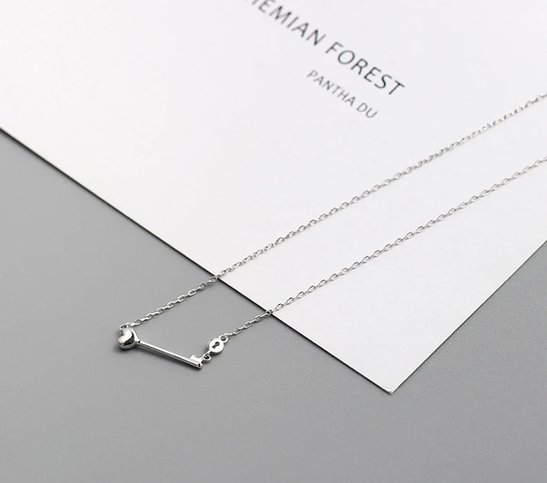 Qevila New arrival Fashion Necklaces Jewelry 925 Sterling Silver Heart Key Pendant Necklaces for Women Lady Chain Necklace Gift (4)