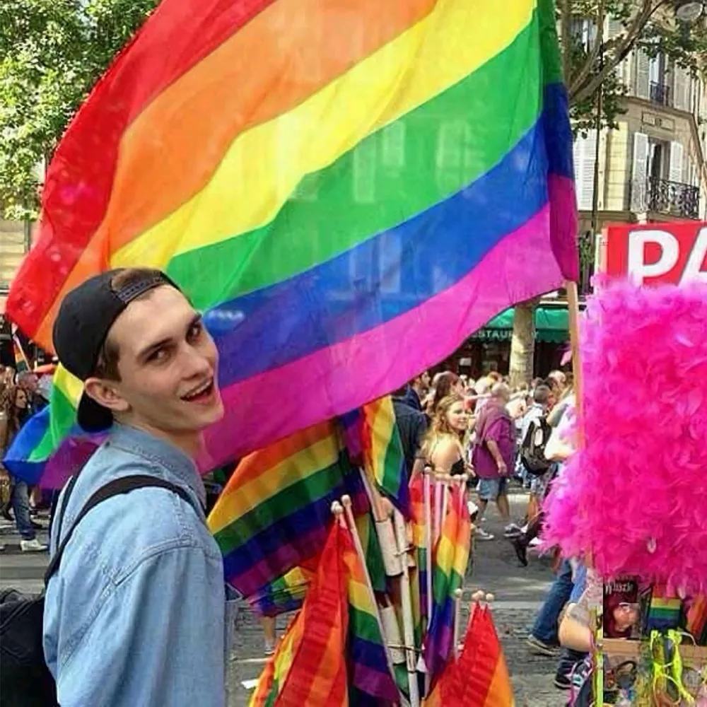 GAY Lesbian Rainbow Pride Drapeau LGBT Large Polyester Paix œillets MAIN BANNER 