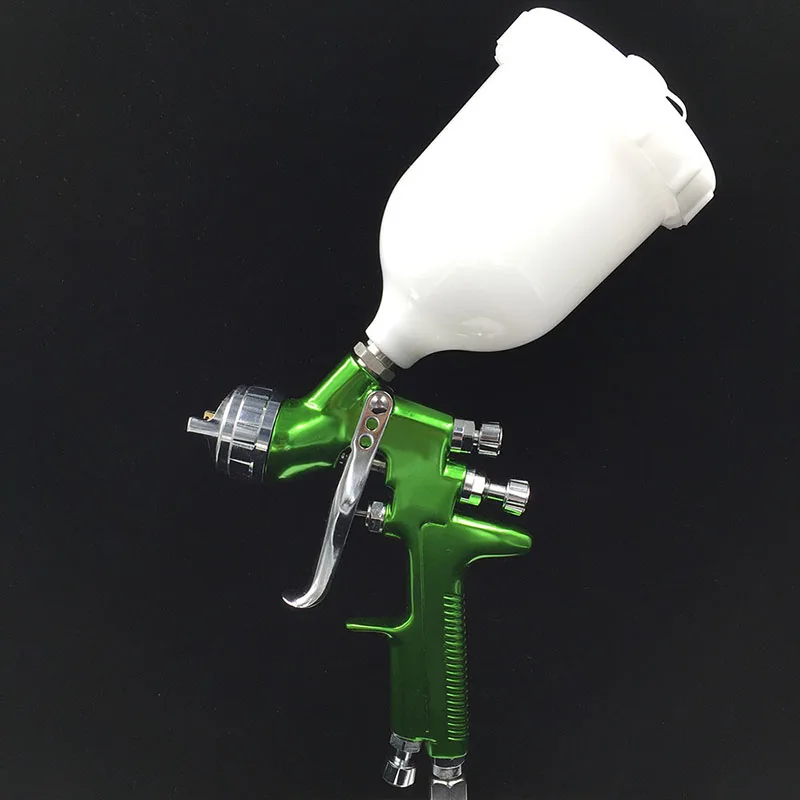 SAT1131 paint pressure pot pneumatic paint spray gun hvlp nozzle gun for car