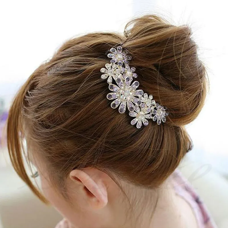 Women Crystal Rhinestone Petal Tuck Comb Flower Hair Pin Hair Clip Hairpin