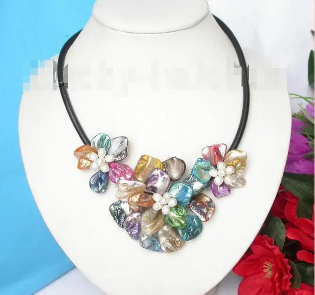 

Free Shipping >>>baroque handcraft Multicolor seashell white pearls choker leather necklace j8171
