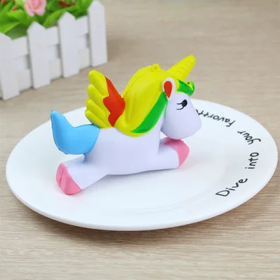 Squishy Летающая Лошадь Единорог моделирование фигуры декомпрессии игрушки медленный отскок мультфильм животных kawaii мяч стресс