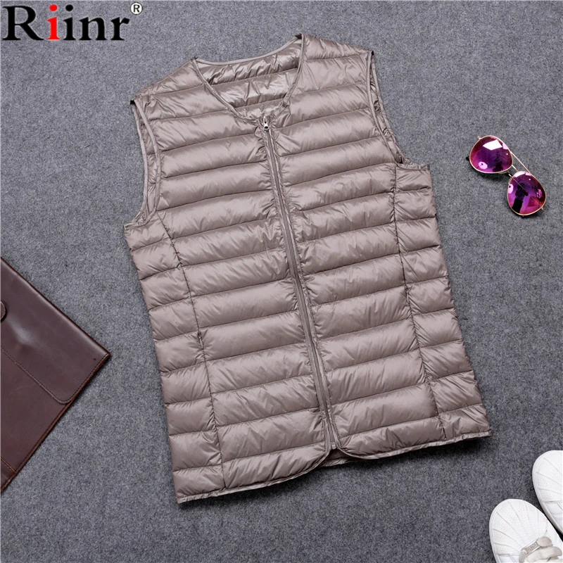Riinr 2017 Fashion New Arrival Vest Autumn And Winter Outwear High Quality Casual Ultralight V-Neck Duck Down Sleeveless Jacket Riinr 2017 Fashion New Arrival Vest Autumn And Winter Outwear High Quality Casual Ultralight V-Neck Duck Down Sleeveless Jacket