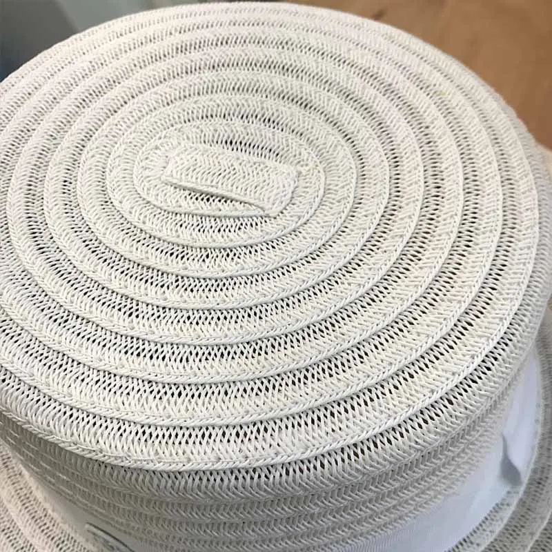 الكلاسيكية للجنسين القش فيدورا ديربي قبعة واسعة حافة قبعة للشاطئ الصيف كاب قبعة الشمس للنساء الرجال شقة أعلى الكنيسة ديربي كاب زوجين المحمل...