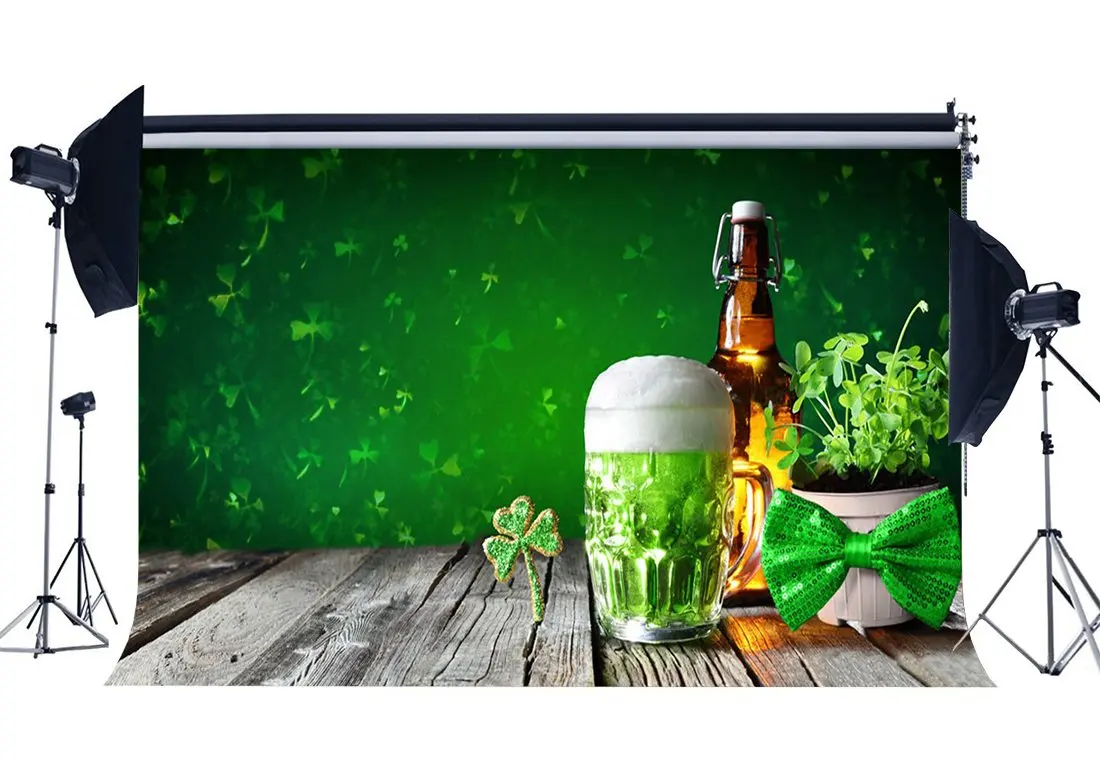 

Happy St.Patrick's Day Backdrop Lucky Irish Shamrock Green Clover Green Beer Mug Bowknot Blurry Background