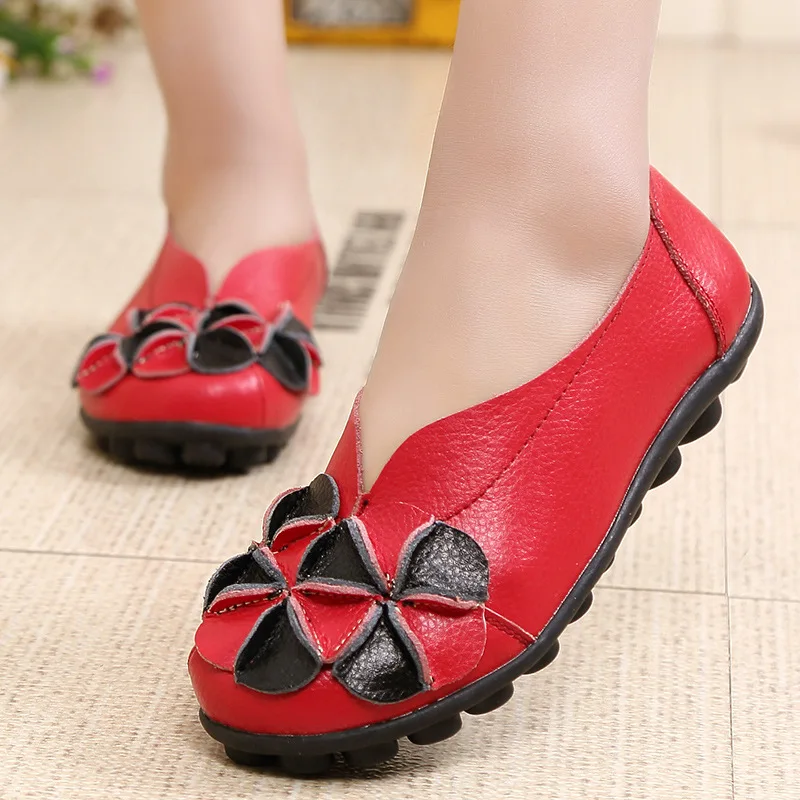 

Genuine Leather Women Shoes 2017 Flower Soft Slip-on Casual Women Flat Shoes Outdoor Women Leather Shoes