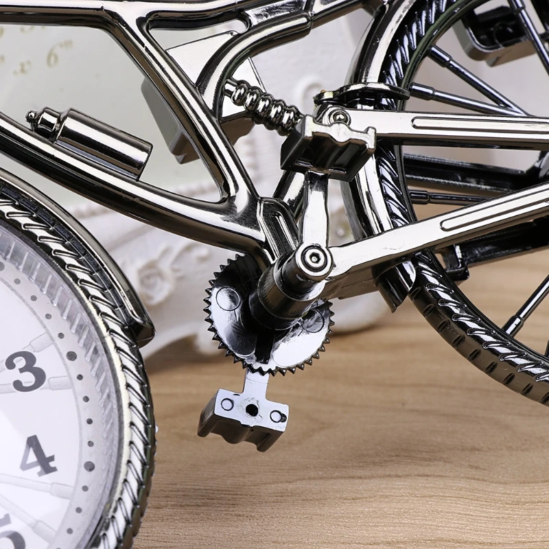 Retro Vintage Plastic Bicycle Bike Alarm Clock Home Decoration Table Clocks Ornament Antique Style Grometric Retro Vintage Plastic Bicycle Bike Alarm Clock Home Decoration Table Clocks Ornament Antique Style Grometric